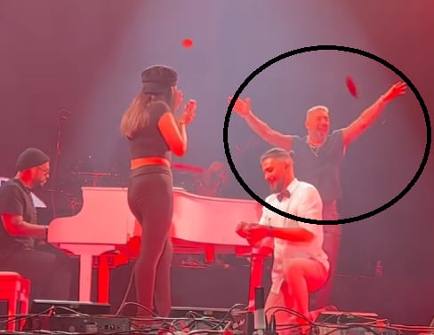 Maluma reacciona a pedida de matrimonio en su concierto.