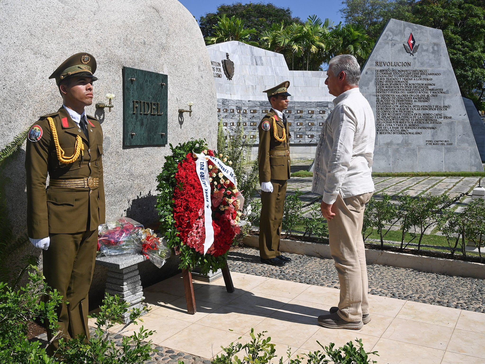 Miguel Díaz-Canel Bermúdez homenaje Fidel Castro