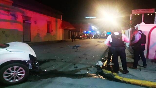 Al ver las unidades de la policía, los plagiaros emprendieron la huida hasta chocar con otro vehículo, tras lo cual siguieron a pie.