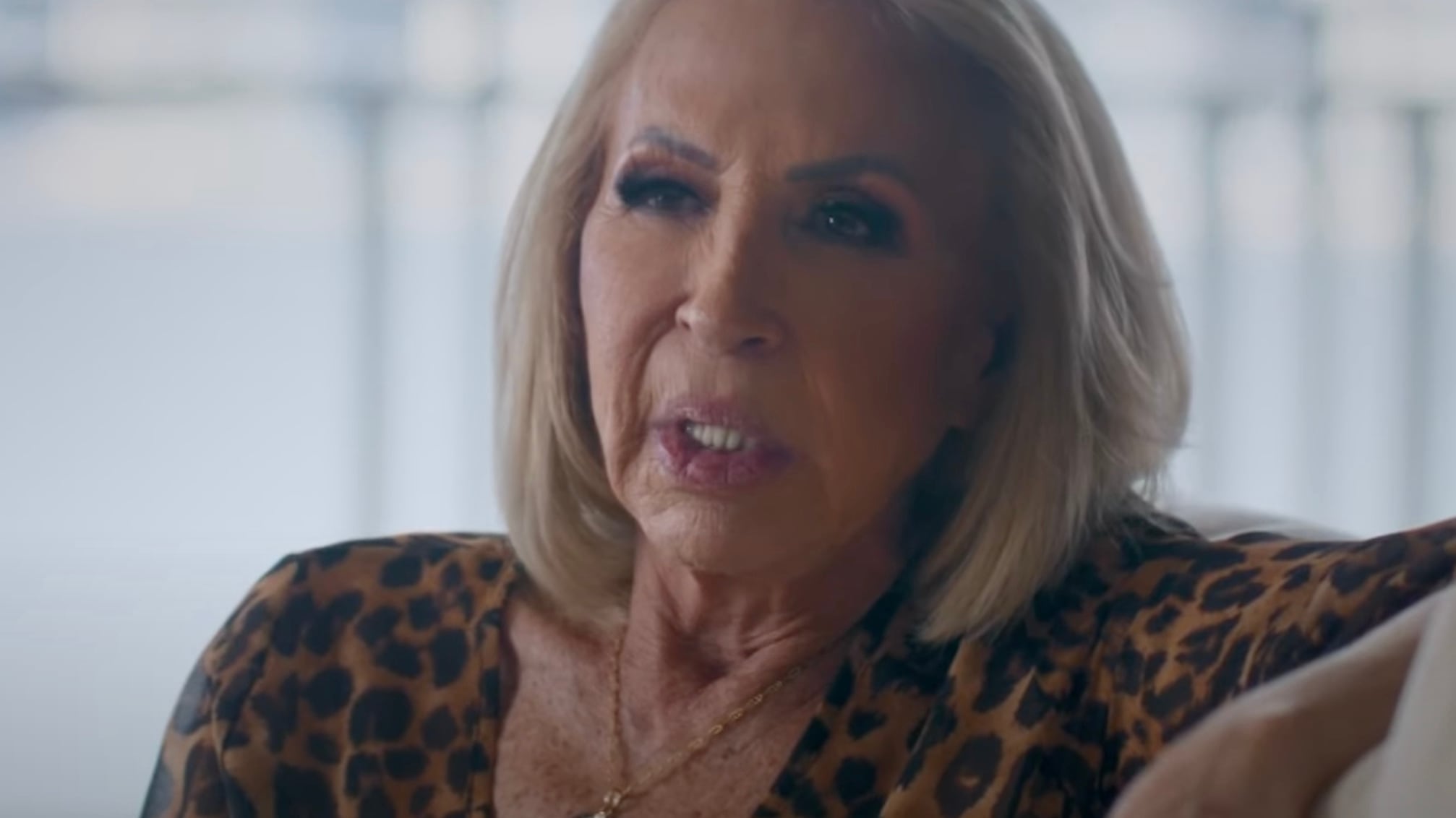 Laura Bozzo habló de su arresto en Perú en su nueva serie de ViX con video en YouTube
