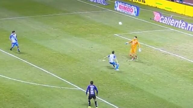 Esteban Andrada cometió un grave error ante el Club Puebla