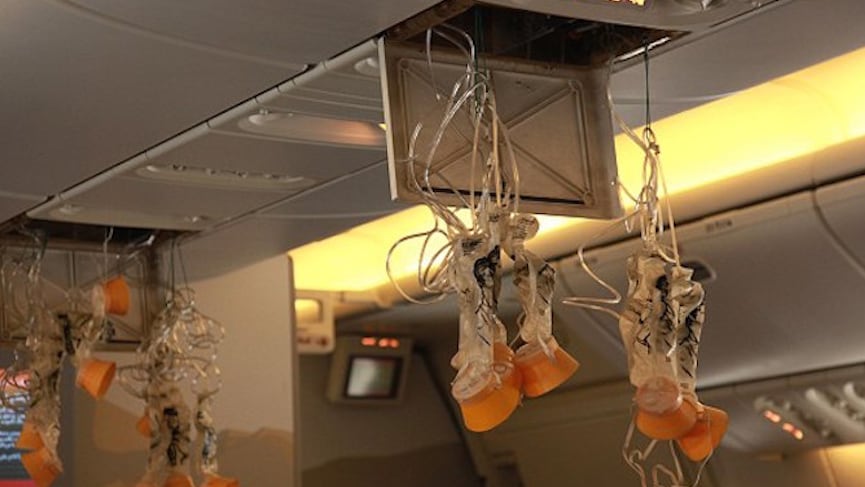 Mascarillas de oxígeno. Emergencia en vuelo.