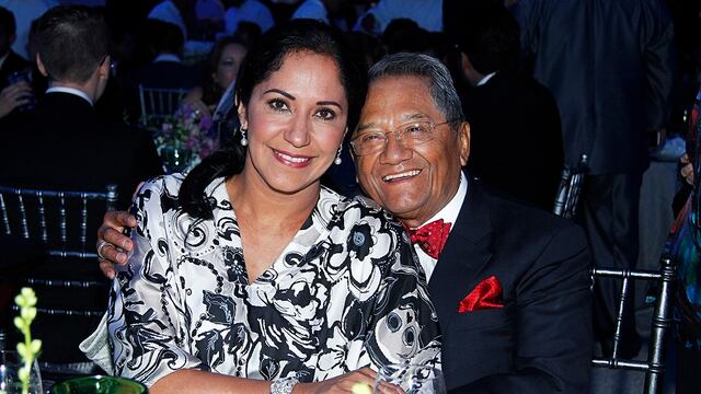 Laura Elena Villa y Armando Manzanero