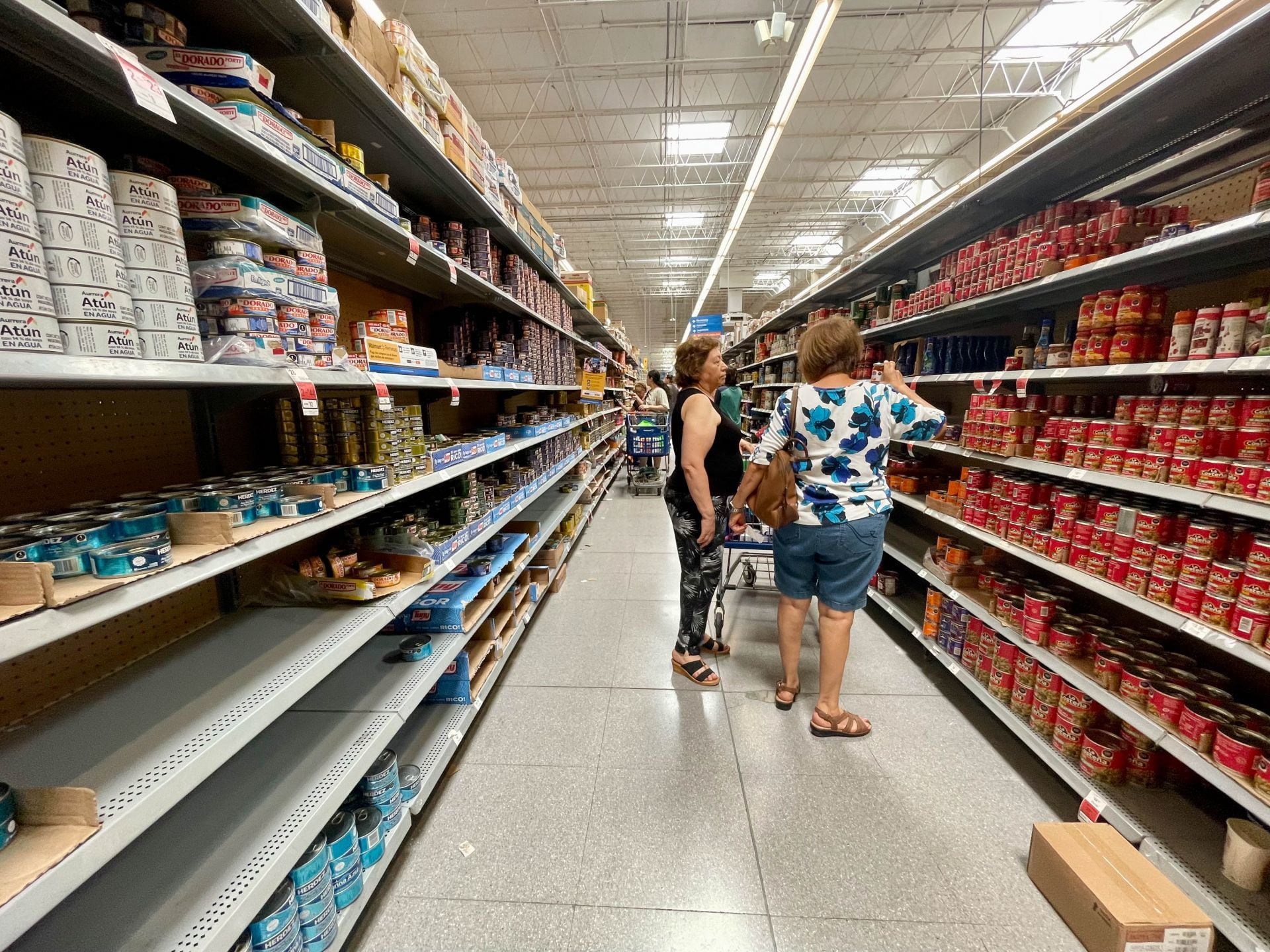 Compras de pánico por huracán Beryl en Quintana Roo