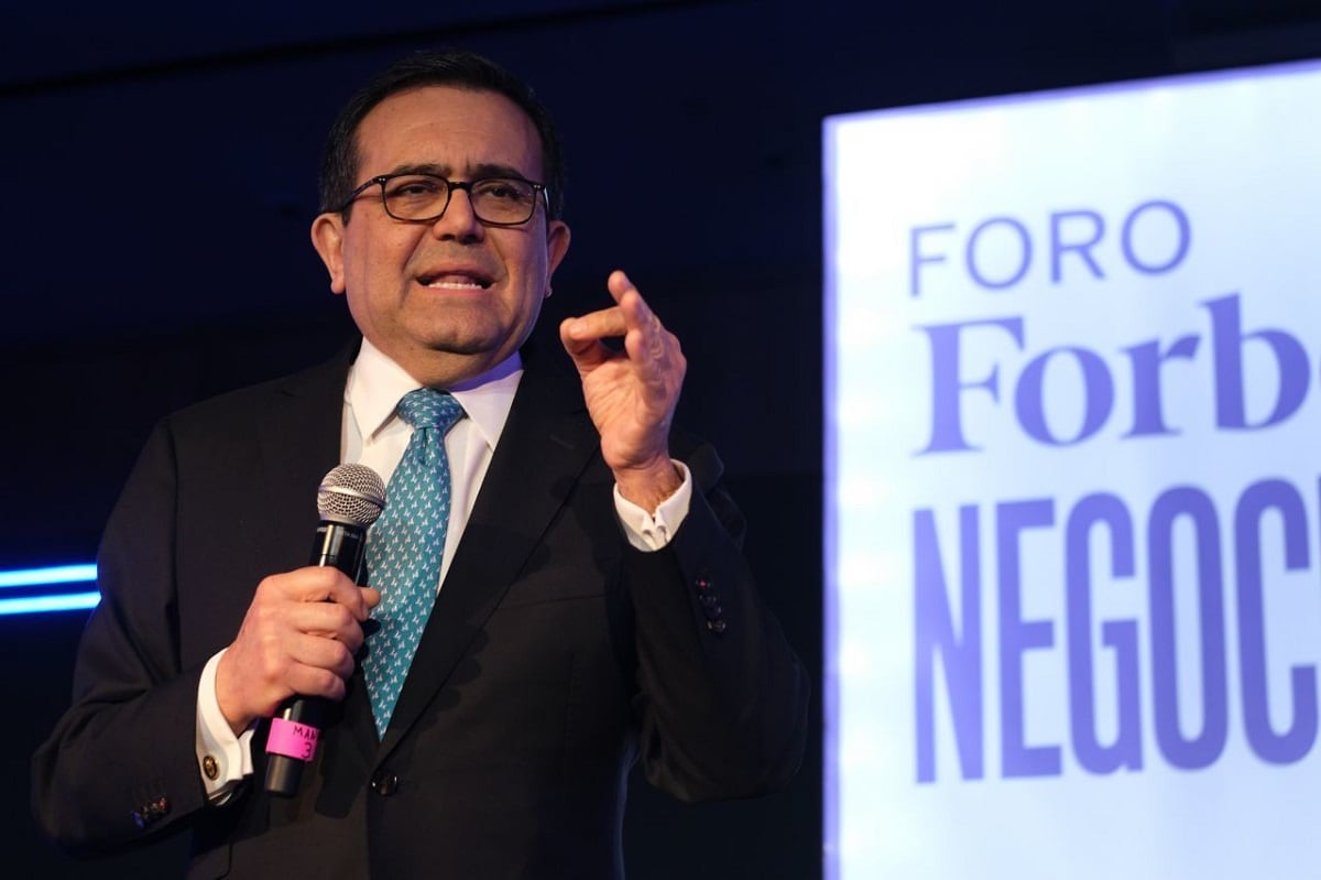 Ildefonso Guajardo arremete contra AMLO