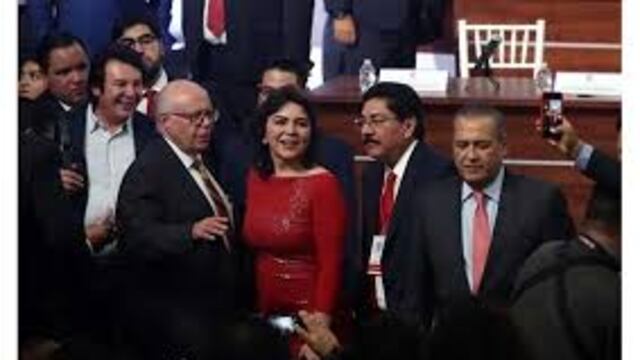 Las investigaciones del gobernador Corral contra EPN repercuten directamente en el hasta ahora principal promotor de Narro: Manlio Fabio Beltrones.