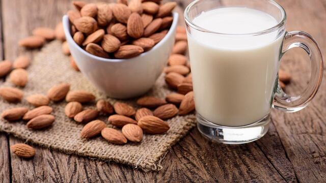 Leche de almendras