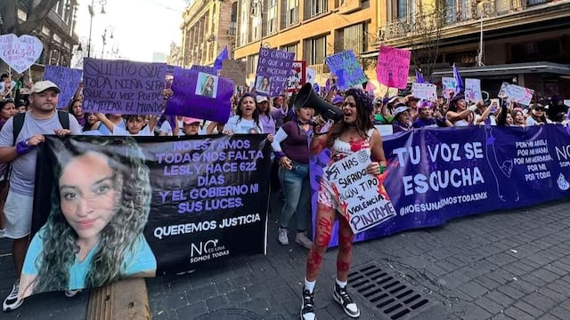 Ale Rojo de la Vega encabeza contingente del 8M desde la Diana Cazadora