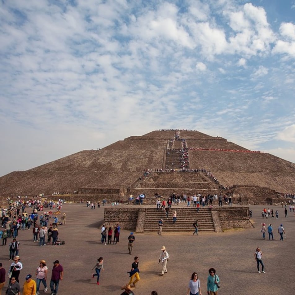 Pirámides de Teotihuacán reabren sus puertas a visitantes