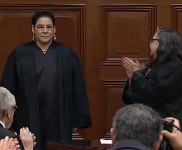 Lenia Batres asume cargo como ministra de la SCJN