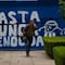 VIDEO: Danzante baila frente a sede de estatua de Cristóbal Colón en Paseo de la Reforma