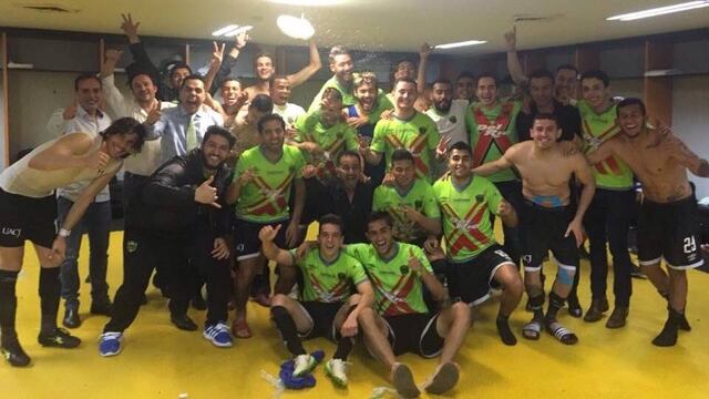 Bravos celebró en el vestidor.