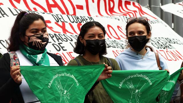 Mujeres protestan por el aborto legal