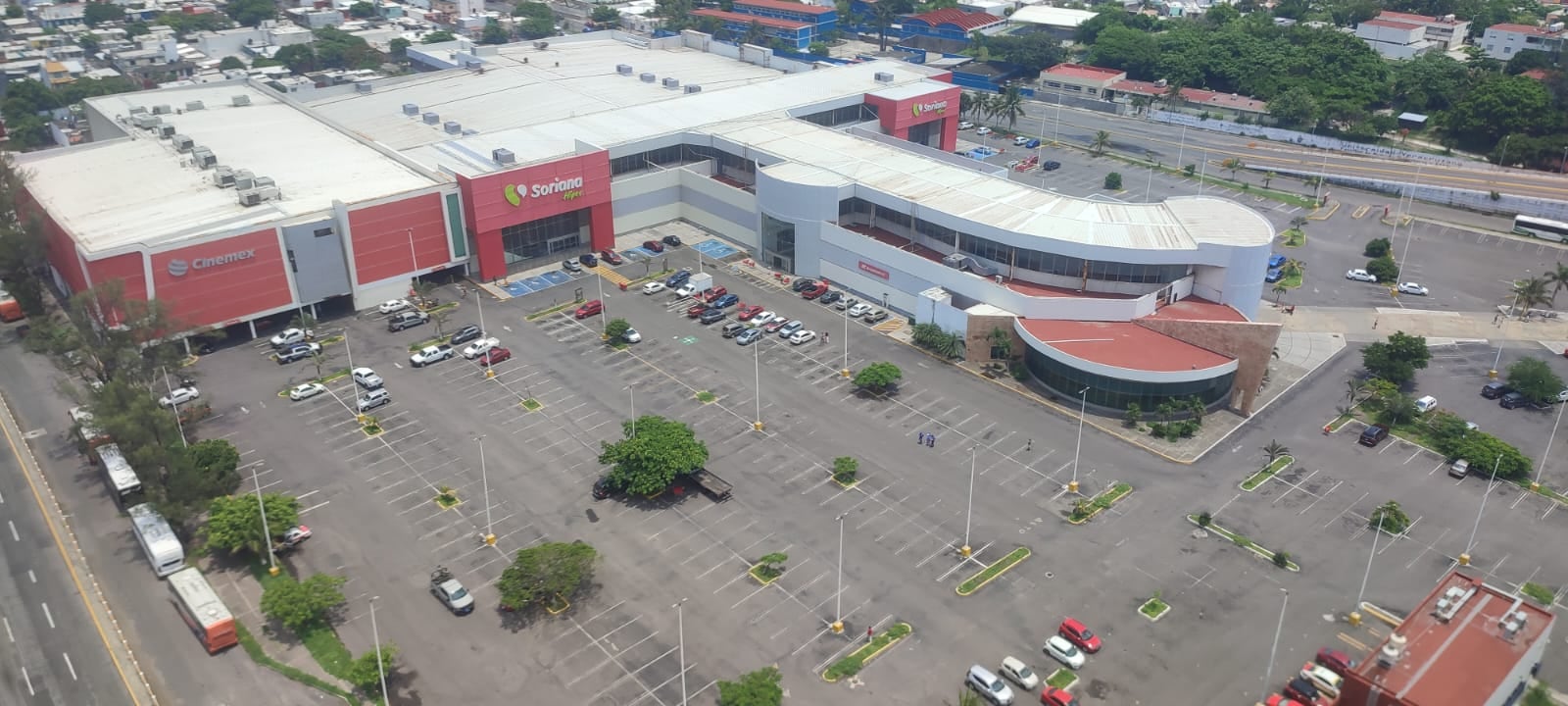 ¿Qué pasó en Veracruz? Hubo balacera en Mega de Plaza Palmas