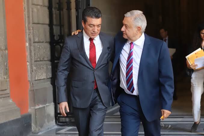 Rutilio Escandón, gobernador de Chiapas, felicita a AMLO por su cumpleaños