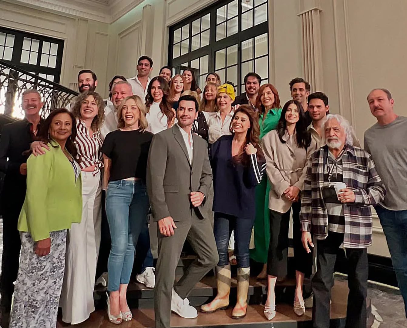 Elenco de Los Hilos del Destino