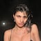 VIDEO: Mia Khalifa presume de forma sexy las estrías de sus caderas