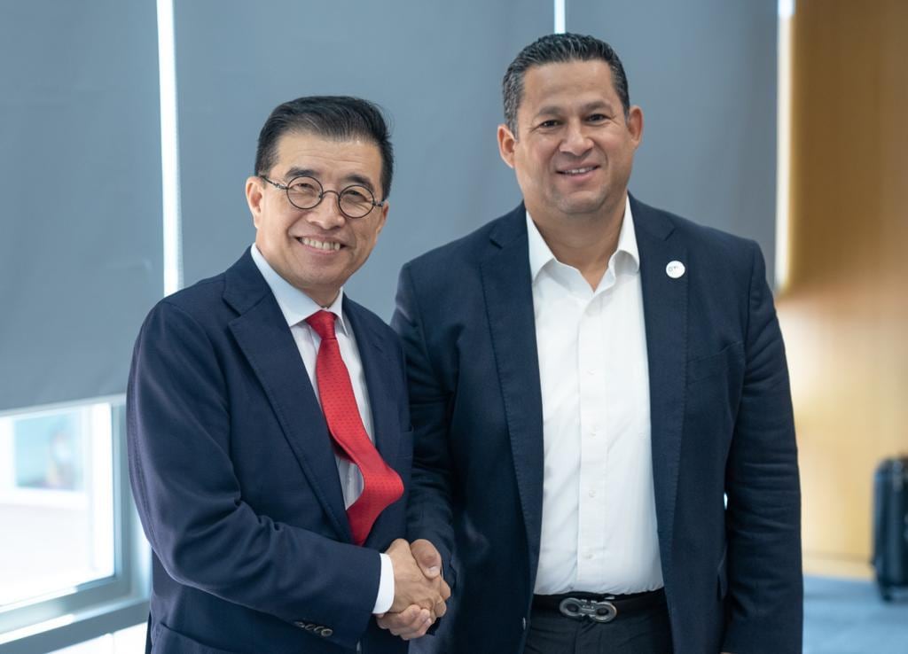 Diego Sinhue Rodríguez concreta inversiones en Corea del Sur