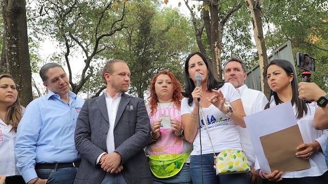 Lía Limón y Santiago Taboada