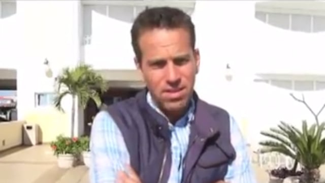 Televisa repite montaje: Siembran chaleco antibalas en depa de “El Chapo” para Loret de Mola