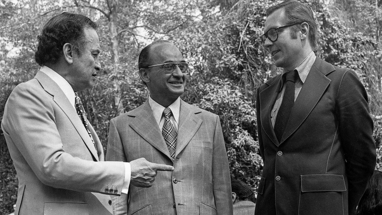 Luis Echeverría era informante de la CIA; un exagente lo habría desenmascarado