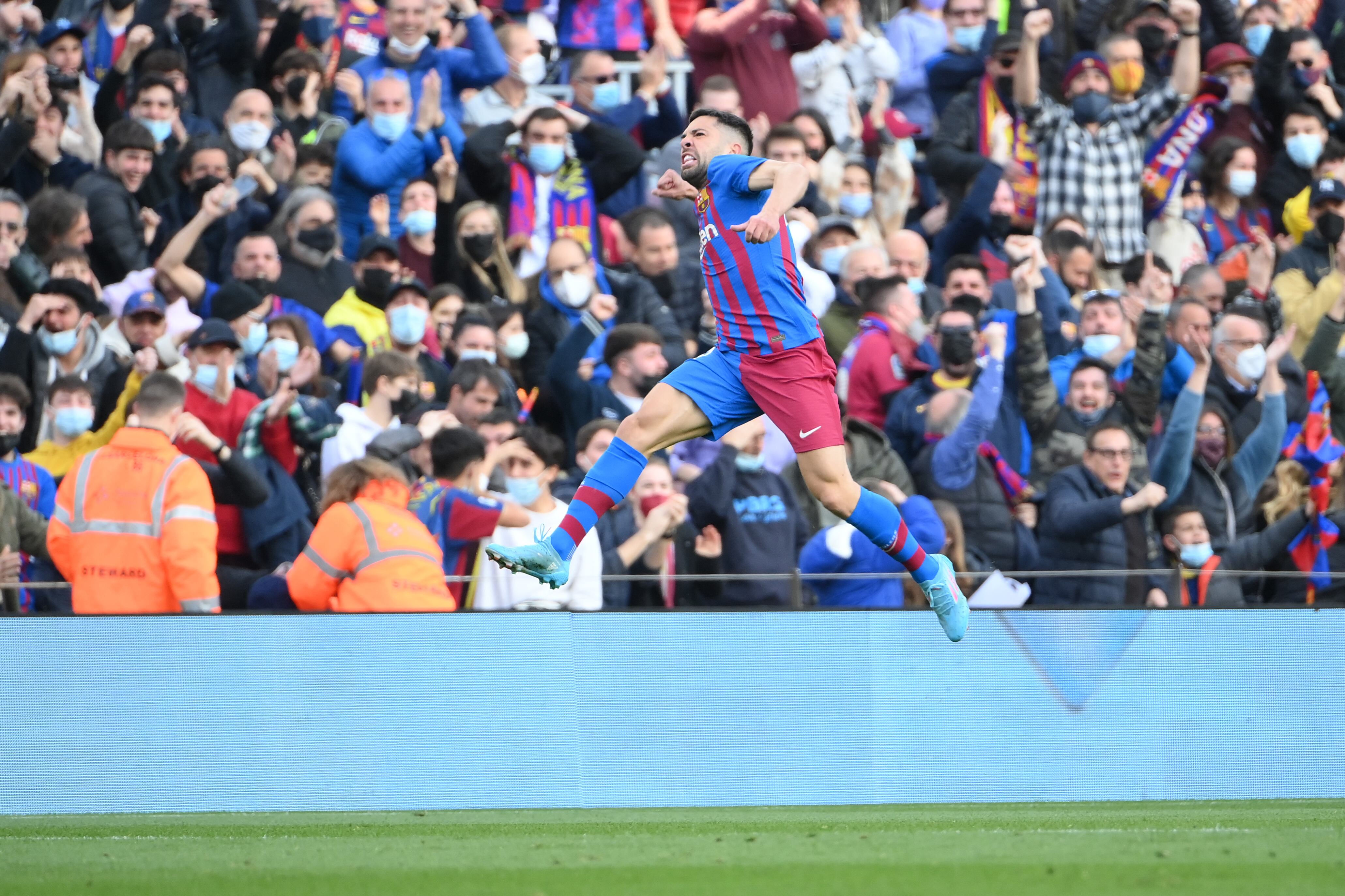 Jordi Alba festeja gol con el FC Barcelona