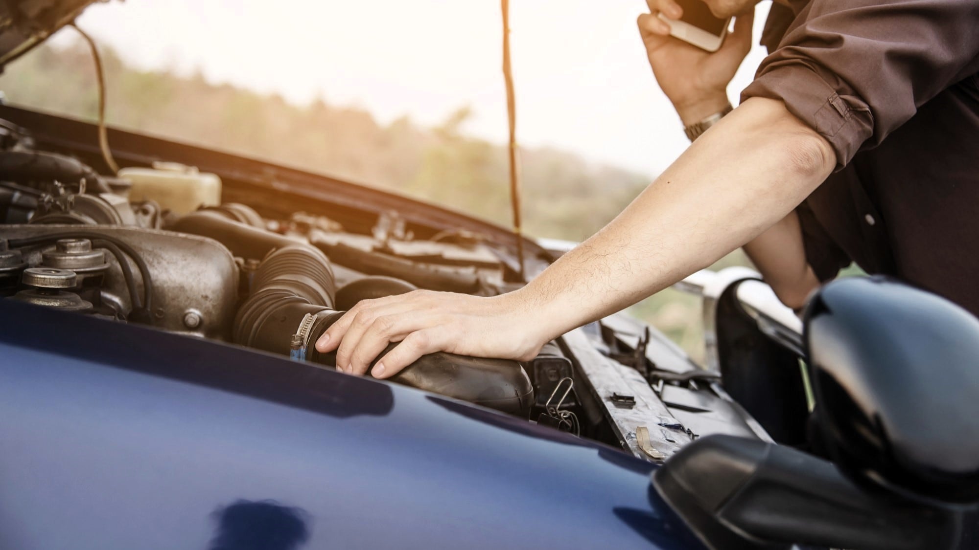 Luz de alerta de la batería del auto