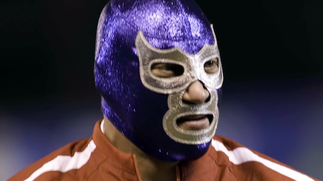 Se confirmó accidente automovilístico de Blue Demon Jr. que lo tiene en terapia intensiva
