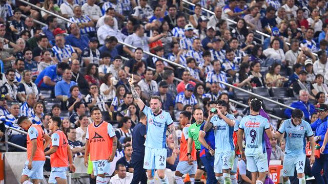 Carlos Rotondi celebrando su gol en el Estadio BBVA