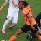 Nathan Aké choca con Katia Itzel García durante el partido Países Bajos-Túnez