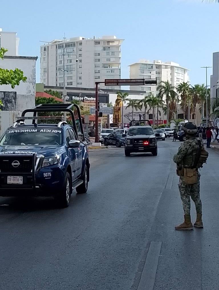 Cancún: abandonan cuerpo en plena zona hotelera