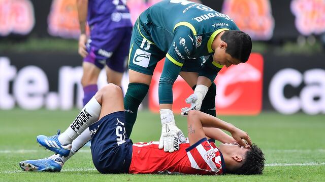 Chivas pierde a uno de sus referentes por 8 semanas