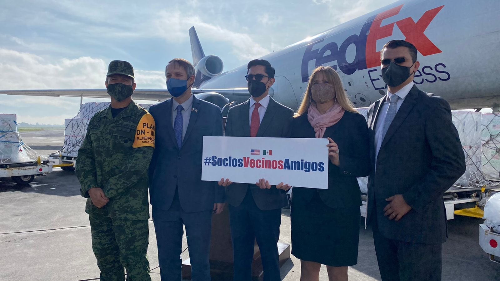 Llegada de vacunas de Moderna