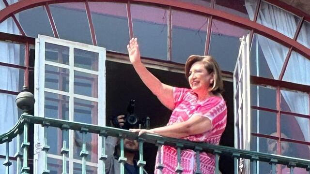 Xóchitl Gálvez en marcha de la Marea Rosa