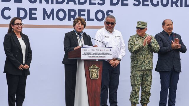 Delfina Gómez entrega patrullas motopatrullas en Ecatepec