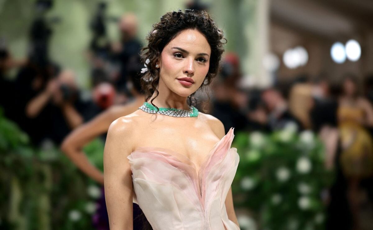 Eiza González roba suspiros con un vestido de ensueño en la Met Gala 2024