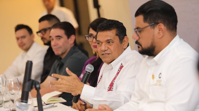 Javier May destaca un plan de 7 mil mdp en inversión privada para Villahermosa.