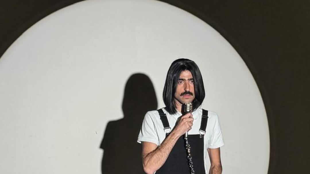 La primera foto de Jezzini con nuevo nombre y apariencia tras su extraña desaparición que provocó su funa
