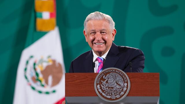 AMLO aseguró que la COFECE solo está de adorno