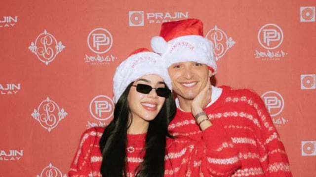 Kenia Os y Peso Pluma regalaron juguetes en Estados Unidos