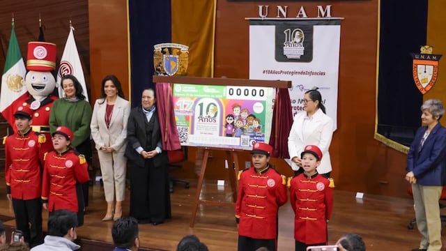 Olivia Salomón devela billete conmemorativo de los 10 años de la PFPNNA.