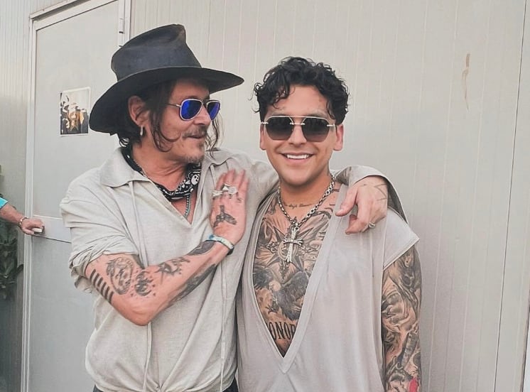 Christian Nodal aparece junto a Johnny Depp y surgen locas teorías