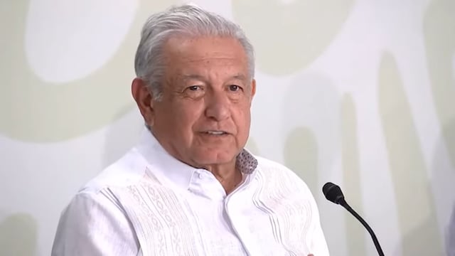 AMLO durante su gira en Guerrero