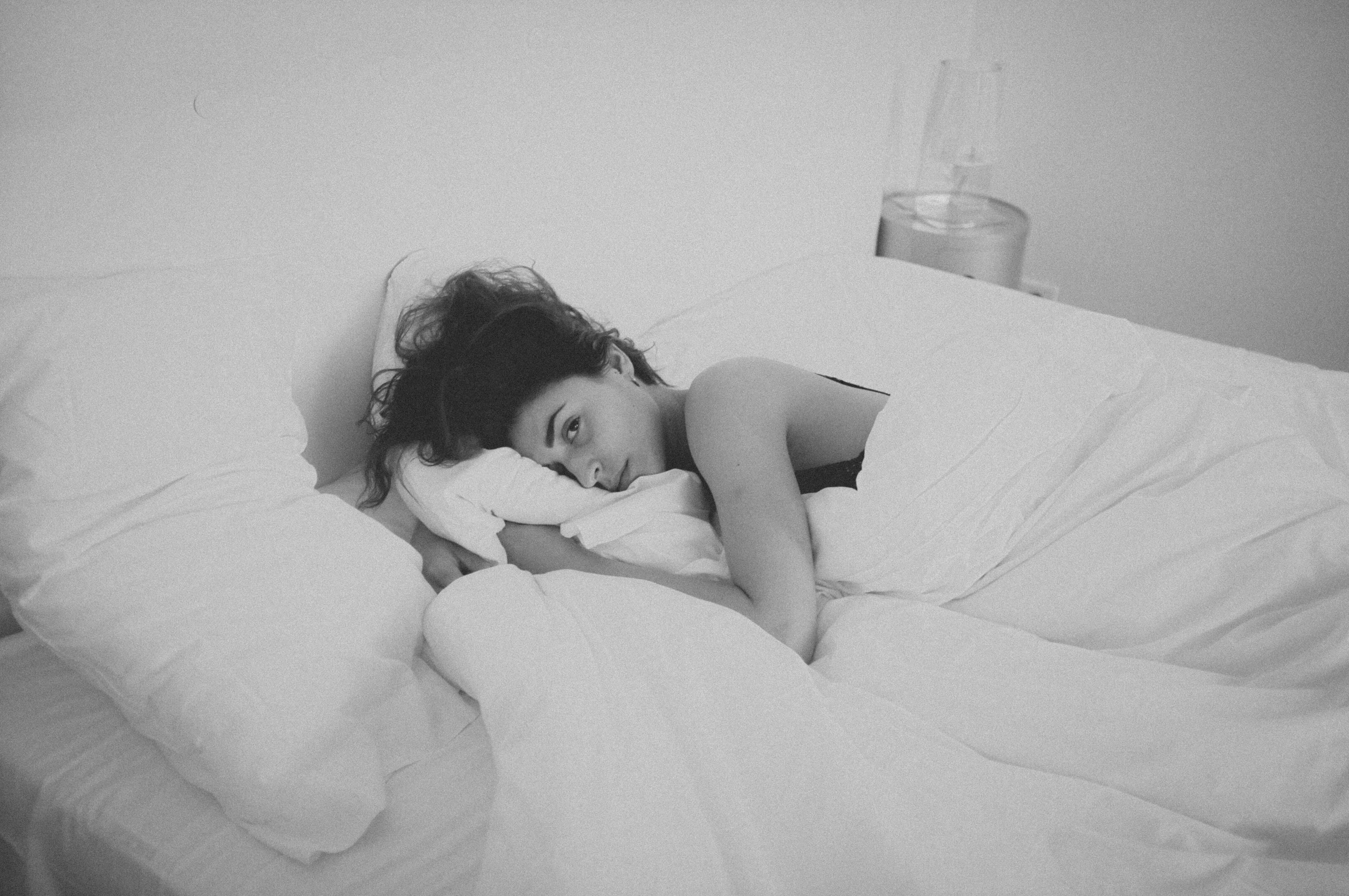 Mujer durmiendo.