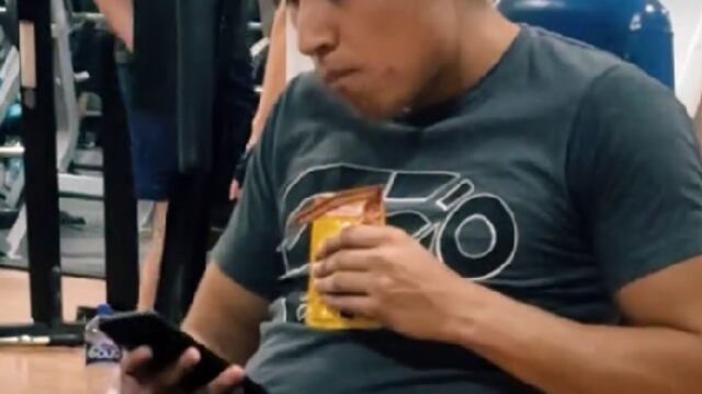 Video viral comida para perro