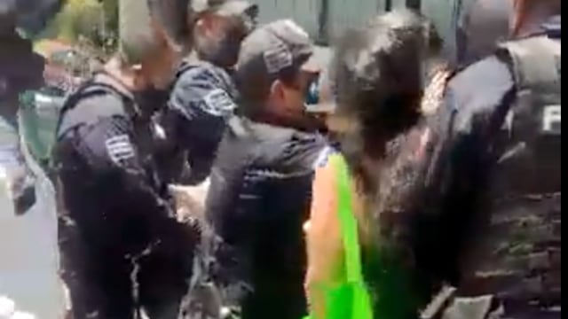 Detienen a manifestantes que exigían la aparición de Nikte Antonella, en Morelos