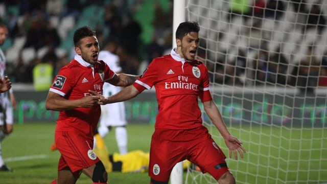 Raúl Jiménez está en plan grande.