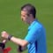 Árbitro saca tarjeta roja a su asistente por ir al baño en pleno partido (VIDEO)
