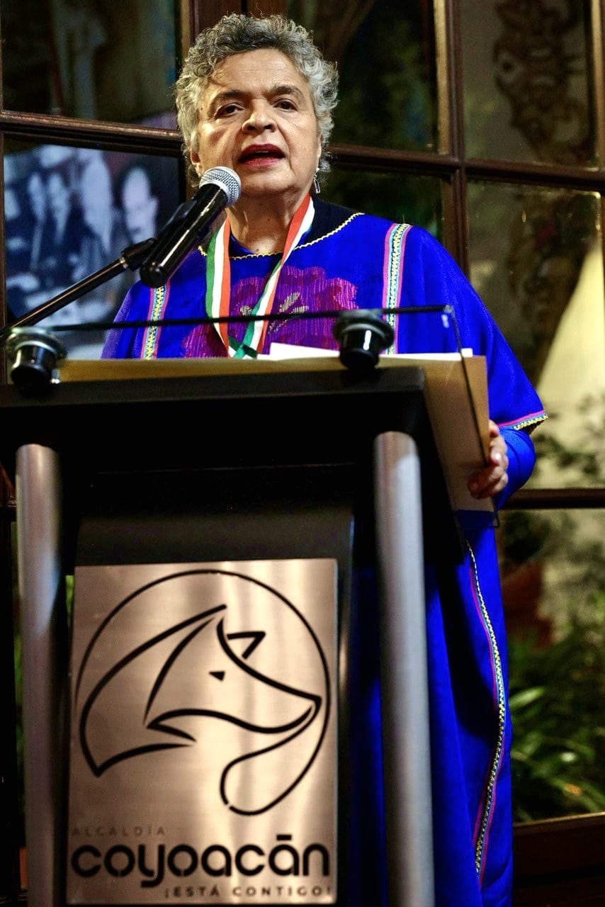 Reconocen a Beatriz Paredes como una de las mentes estratégicas más relevantes de México