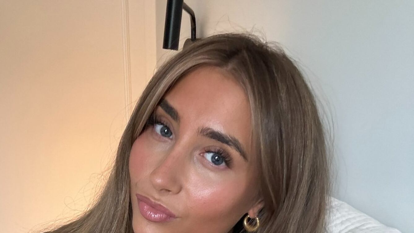 ¿Quién es Lily Phillips, la actriz de OnlyFans que quiere tener sexo con mil hombres en 24 horas?